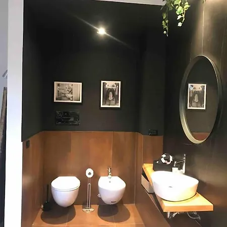 Oli-oli House Center, Two Adjacent House X11 People,double Kitchen, Courtyard, * קטאניה