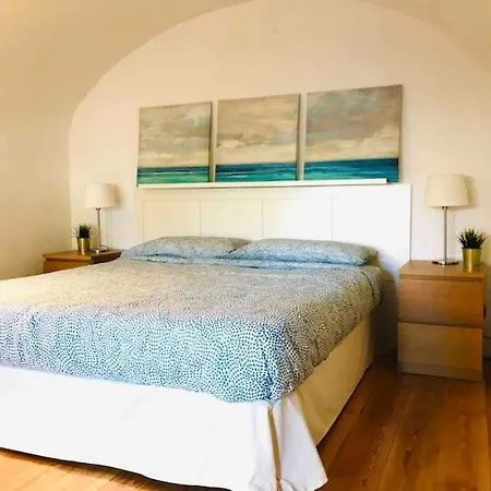 Oli-oli House Center, Two Adjacent House X11 People,double Kitchen, Courtyard,