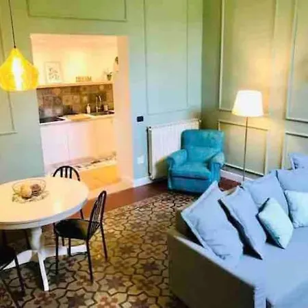 Holiday home Oli-oli House Center, Two Adjacent House X11 People,double Kitchen, Courtyard, Catania