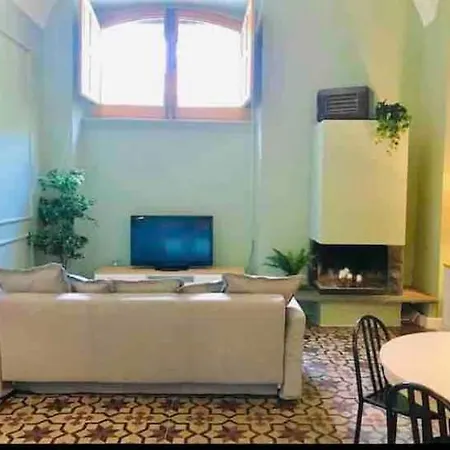 Oli-oli House Center, Two Adjacent House X11 People,double Kitchen, Courtyard,